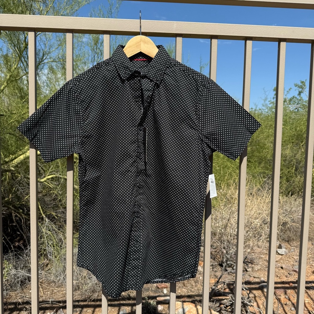 ⬇️💲Drill Clothing Co. NWT Black and White Casual Button Down Shirt